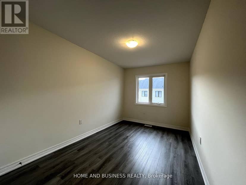 17 - 30 Mia Drive — photo 9 of 15
