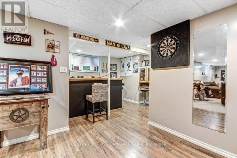 1806 Parkhurst Avenue — photo 24 of 28
