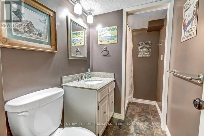 1806 Parkhurst Avenue — photo 26 of 28