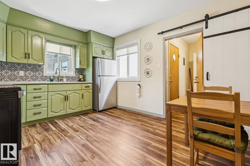 11625 83 ST NW — photo 9 of 40