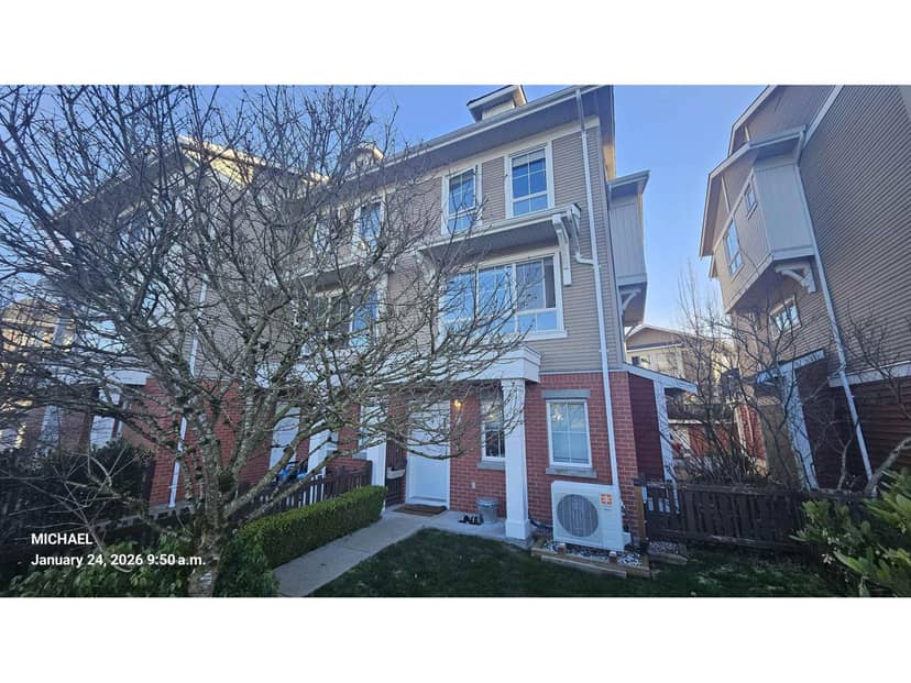 70 19505 68A AVENUE, Surrey, photo 2