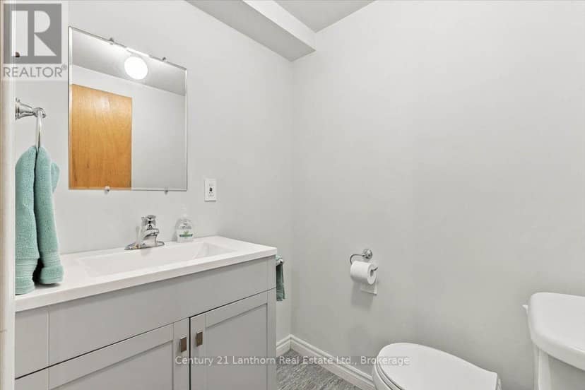 18 Dingman Street — photo 26 of 36