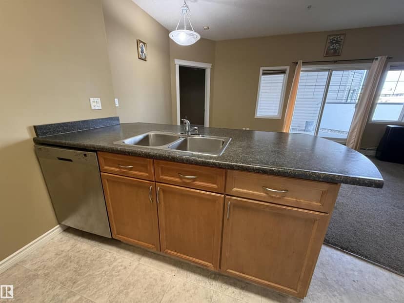 #128 16807 100 AV NW NW — photo 11 of 24