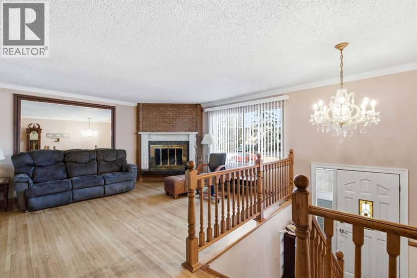 16 Dalroy Crescent NW, Calgary, photo 3
