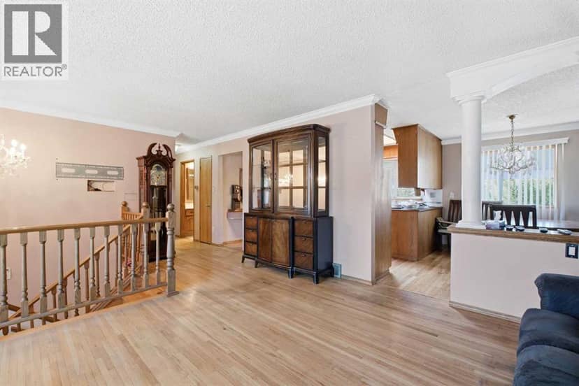 16 Dalroy Crescent NW, Calgary, photo 4