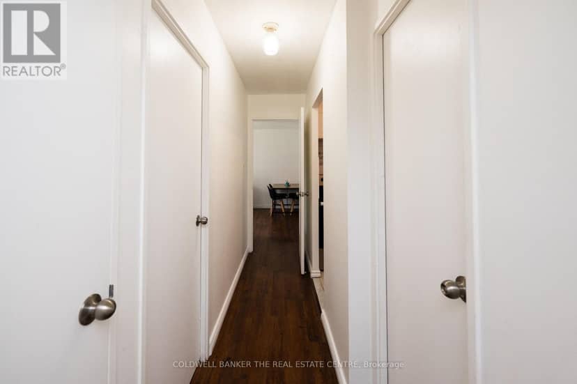 404 - 1690 Victoria Park Avenue — photo 13 of 27