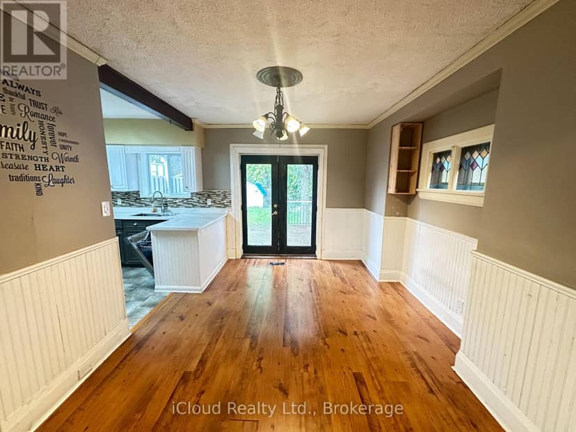 27 Buckingham Avenue — photo 10 of 40