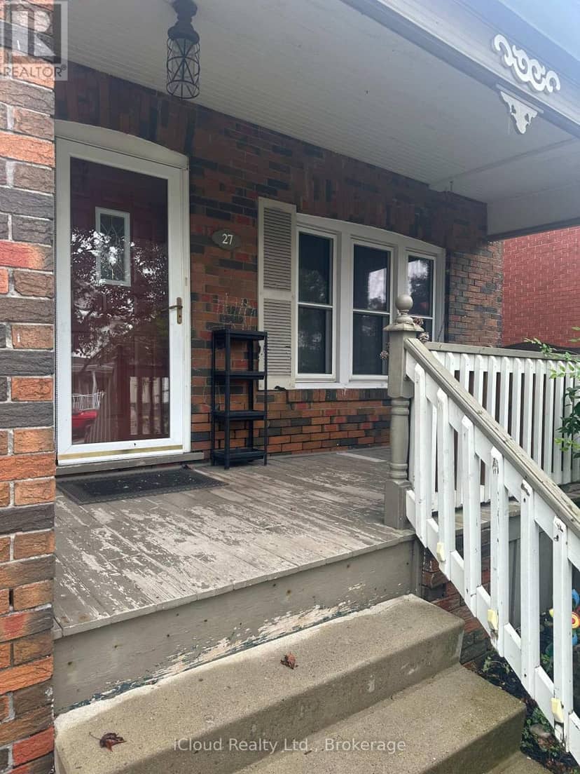 27 Buckingham Avenue — photo 2 of 40