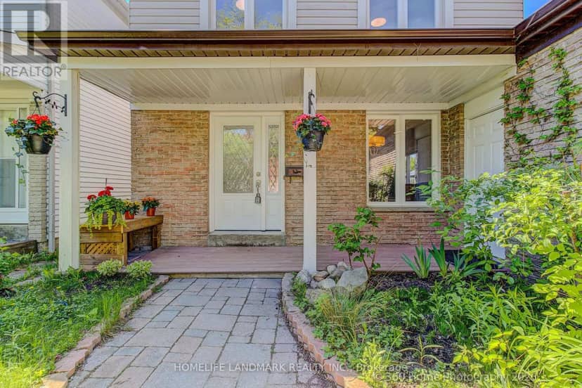33 Kitsilano Crescent — photo 28 of 32