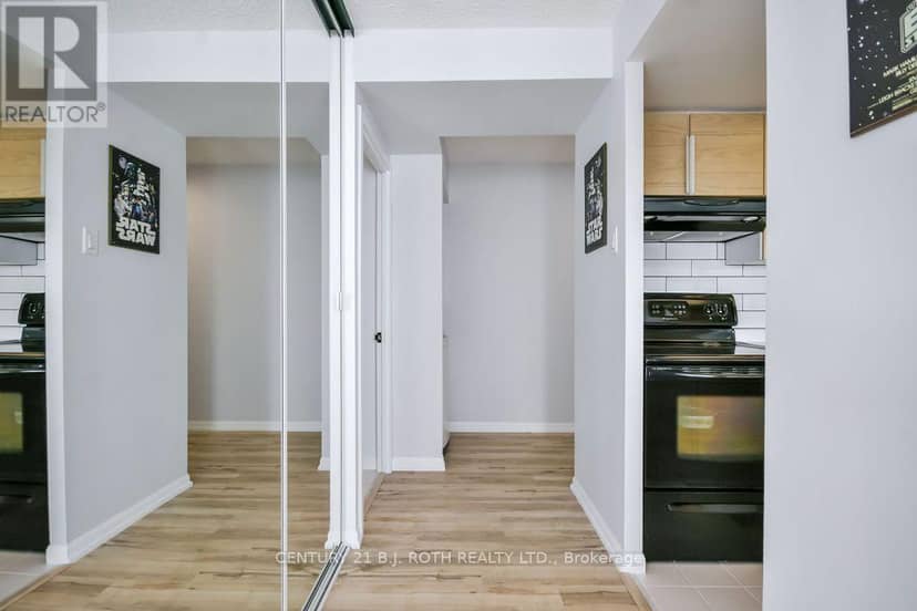 1102 - 75 Ellen Street — photo 22 of 28