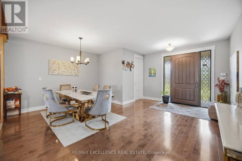 5593 Trafalgar Road — photo 11 of 40