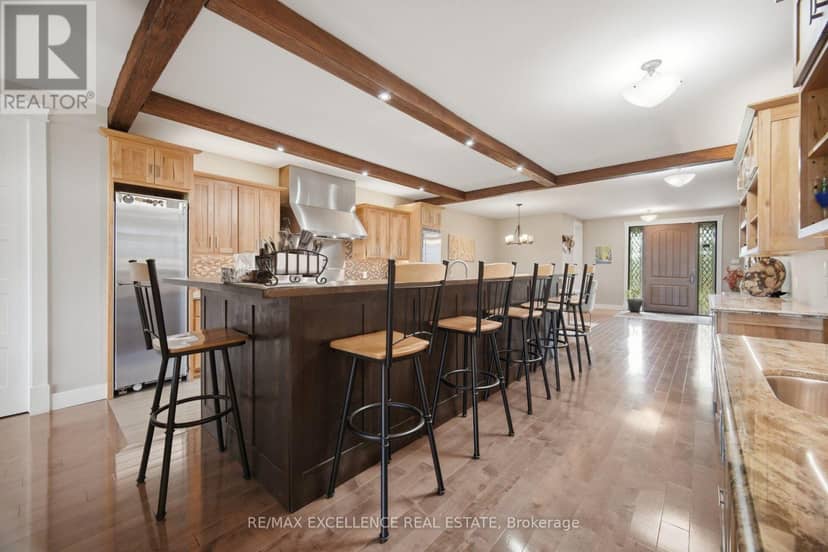 5593 Trafalgar Road — photo 14 of 40