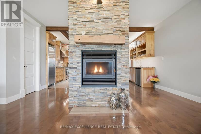 5593 Trafalgar Road — photo 17 of 40