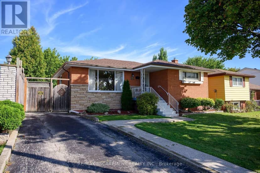 50 Berko Avenue, Hamilton, photo 2