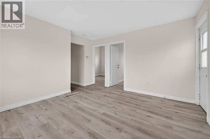 4049 6 Highway — photo 14 of 36