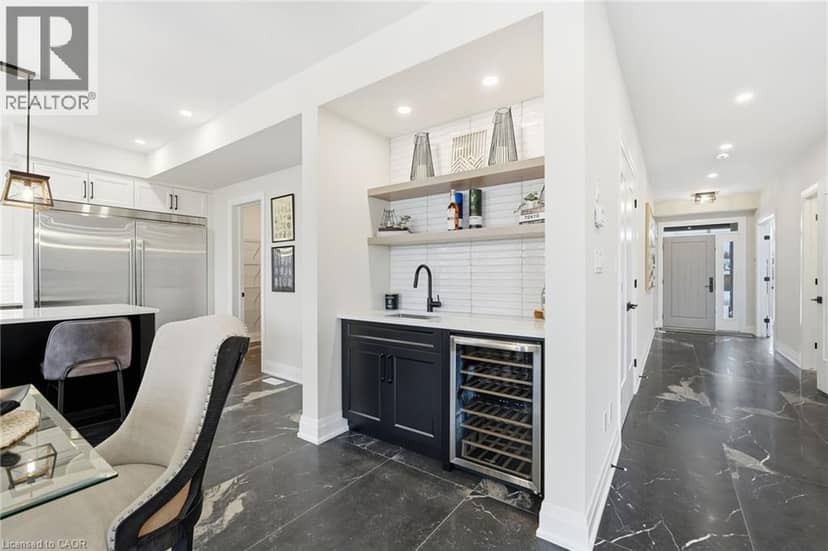 7 BARTLETT Avenue — photo 12 of 40