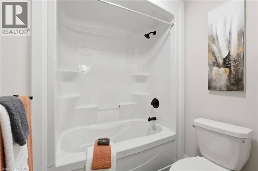7 BARTLETT Avenue — photo 35 of 40