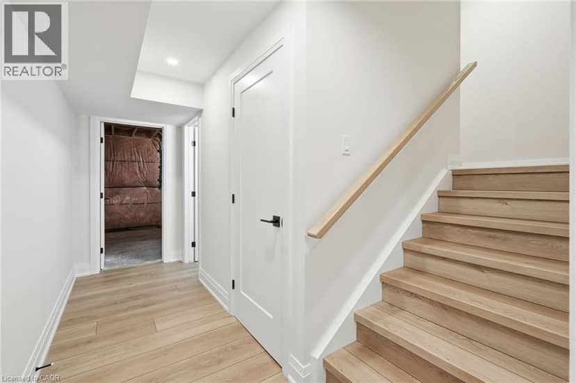 7 BARTLETT Avenue — photo 39 of 40
