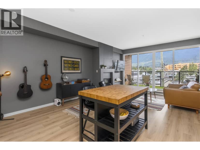 303 38165 CLEVELAND AVENUE, Squamish, photo 4