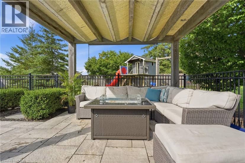 1422 COLBORNE Street E — photo 31 of 40