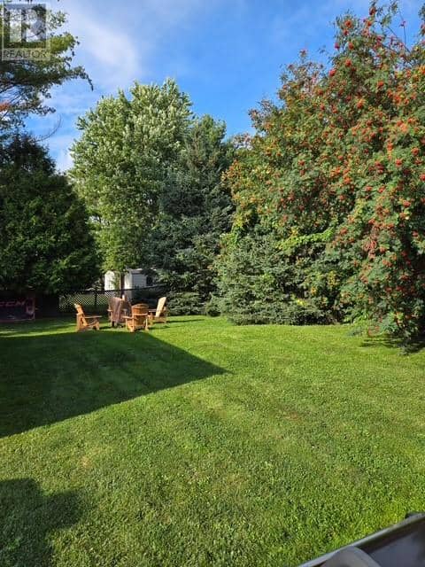 27 Notre Dame St. E. — photo 20 of 22