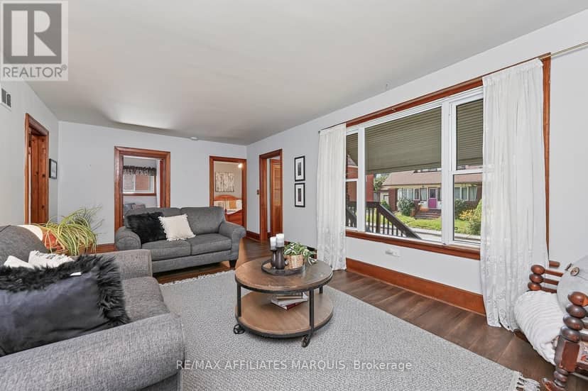 37 Ogden Avenue — photo 11 of 40