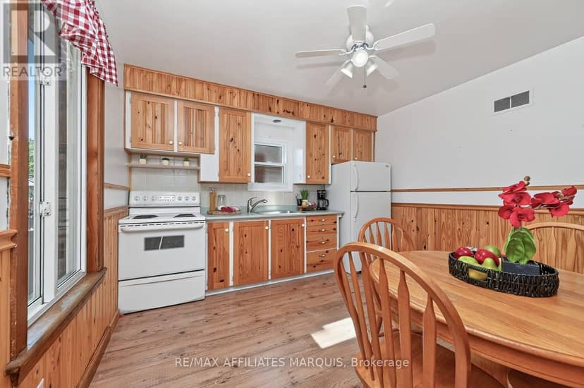 37 Ogden Avenue — photo 18 of 40