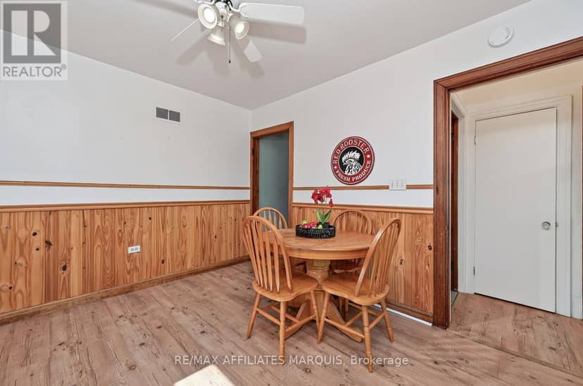 37 Ogden Avenue — photo 20 of 40