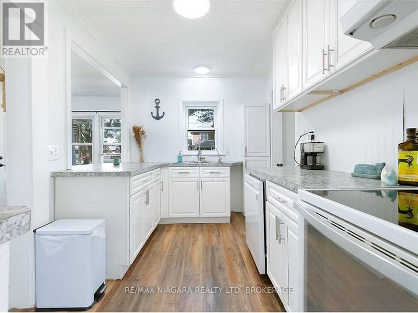 129 Forest Avenue — photo 8 of 30