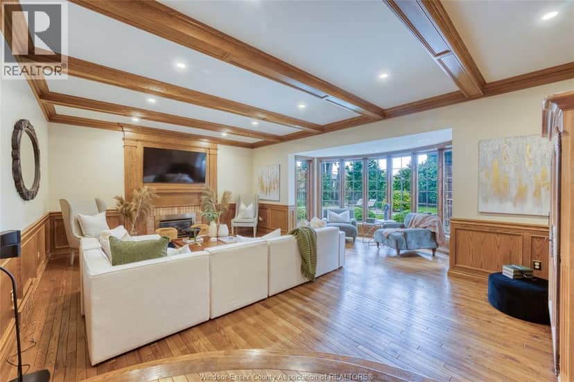 512 Bedford COURT — photo 12 of 40