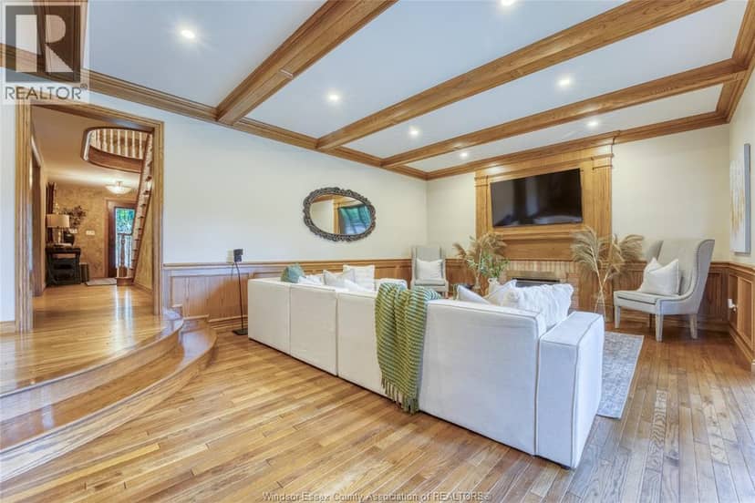 512 Bedford COURT — photo 13 of 40
