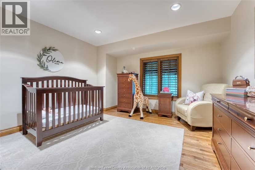 512 Bedford COURT — photo 27 of 40