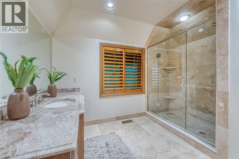 512 Bedford COURT — photo 38 of 40