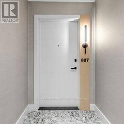 807 - 8 Manor Road W, Toronto, photo 6
