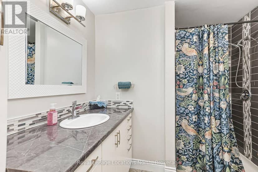 121 Erie Street — photo 24 of 40