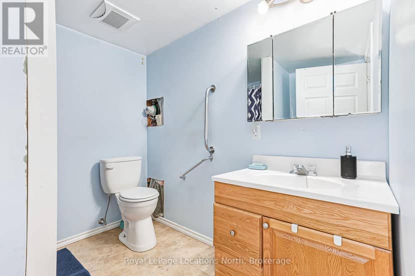 121 Erie Street — photo 37 of 40