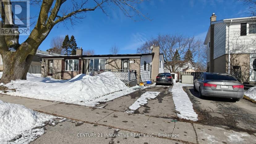 748 Krosno Boulevard, Pickering