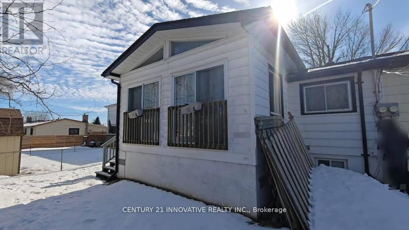 748 Krosno Boulevard, Pickering, photo 4