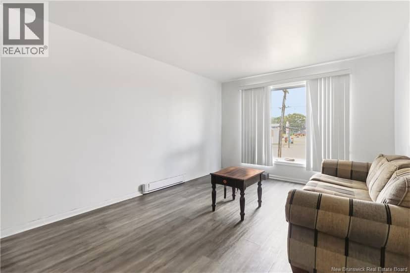 25 Terris Avenue — photo 5 of 17