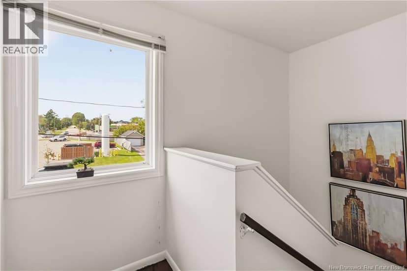 25 Terris Avenue — photo 14 of 17