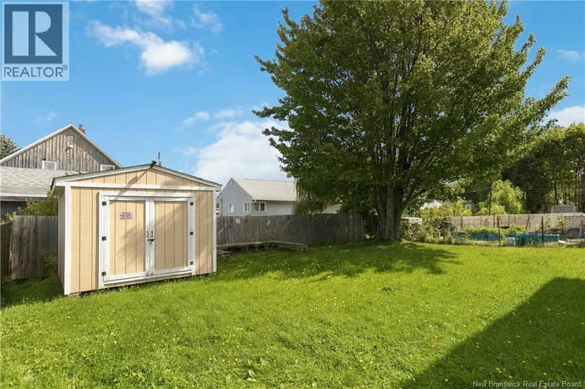 25 Terris Avenue — photo 17 of 17