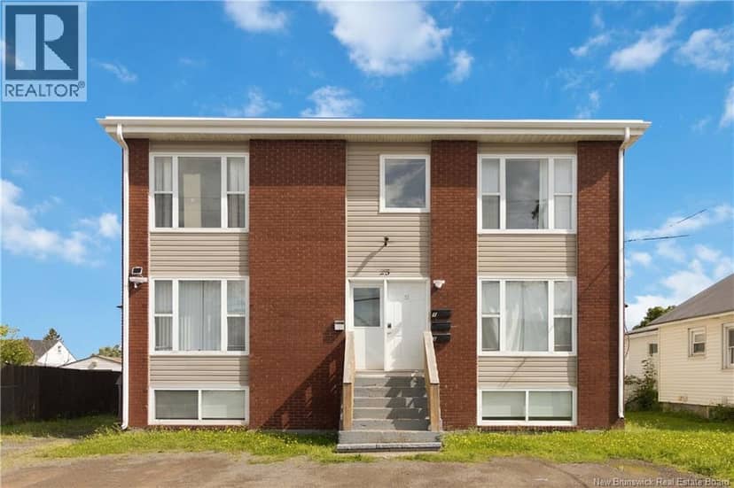 25 Terris Avenue — photo 1 of 17