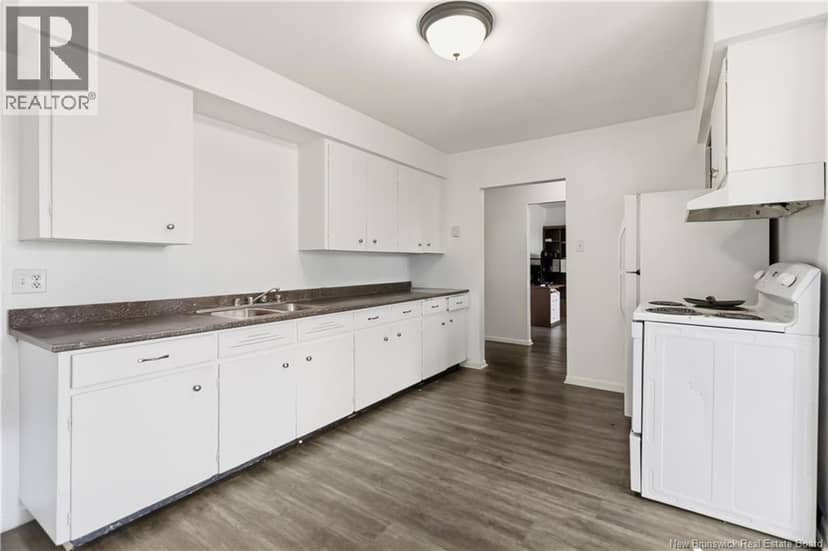 25 Terris Avenue — photo 8 of 17