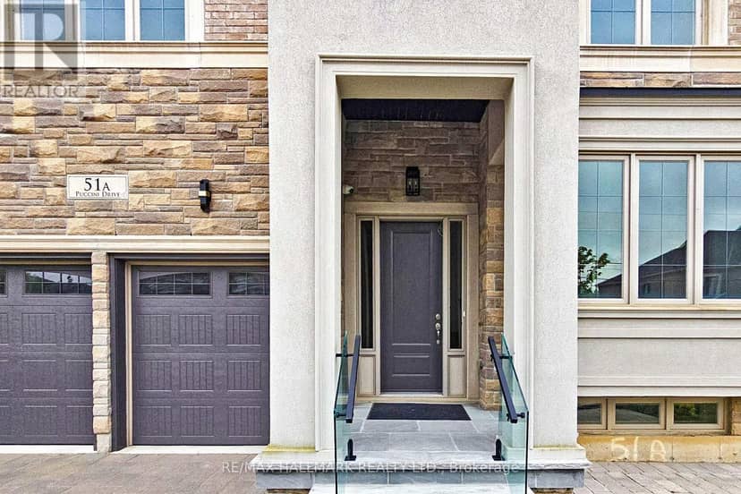 51A Puccini Drive, Richmond Hill, photo 3
