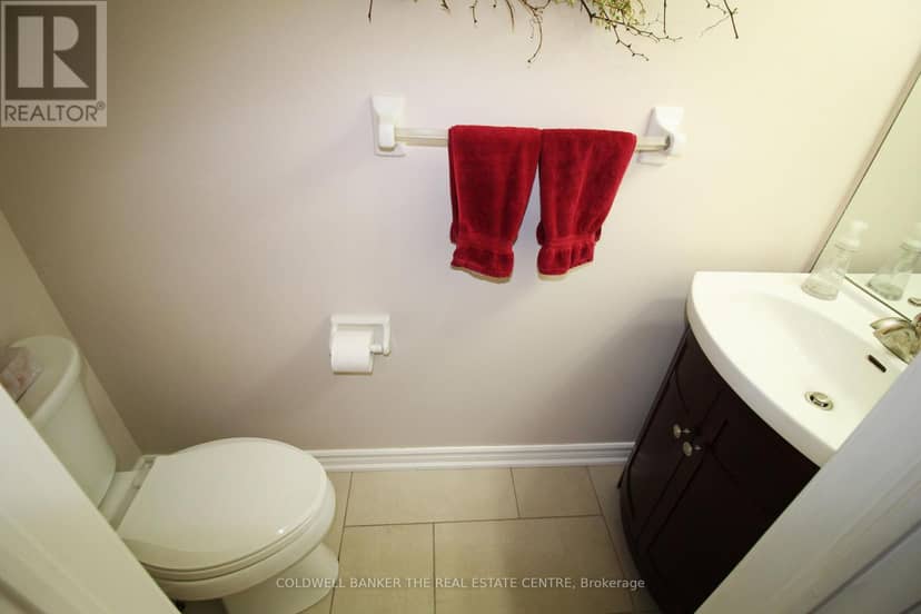 37 Falling Brook Drive — photo 5 of 40
