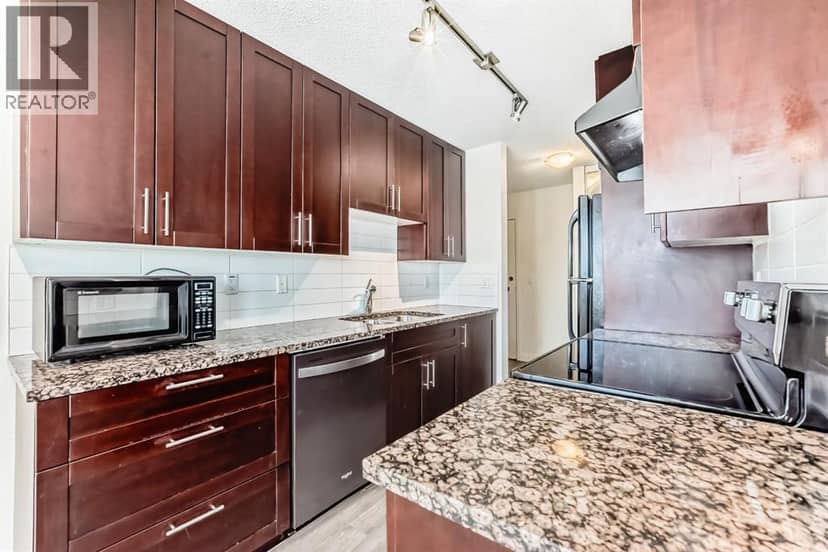 302, 4455A Greenview Drive NE, Calgary, photo 7