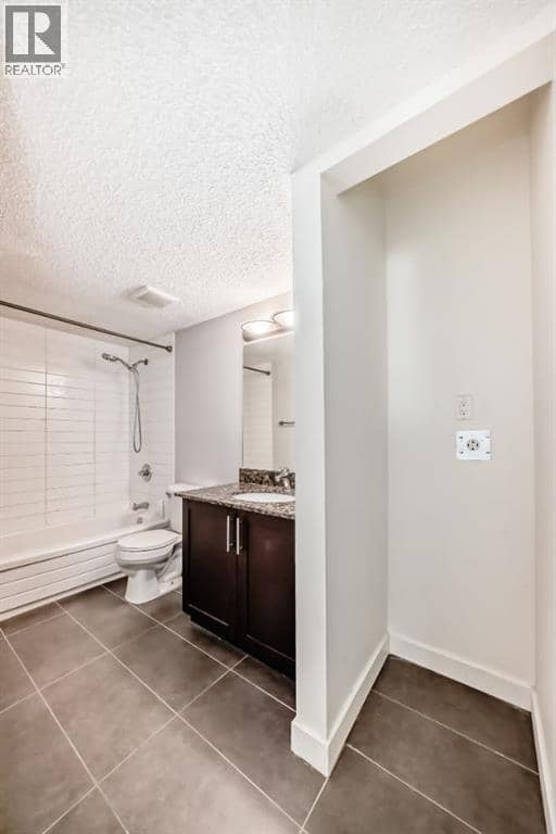 302, 4455A Greenview Drive NE — photo 28 of 39