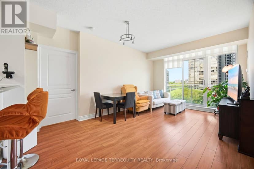 911 - 5 Marine Parade Drive — photo 12 of 38