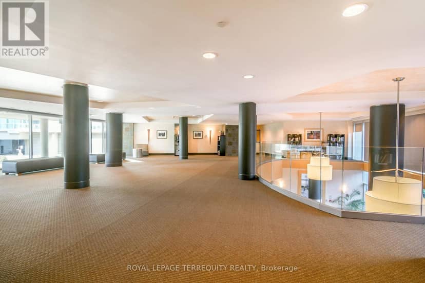 911 - 5 Marine Parade Drive — photo 29 of 38