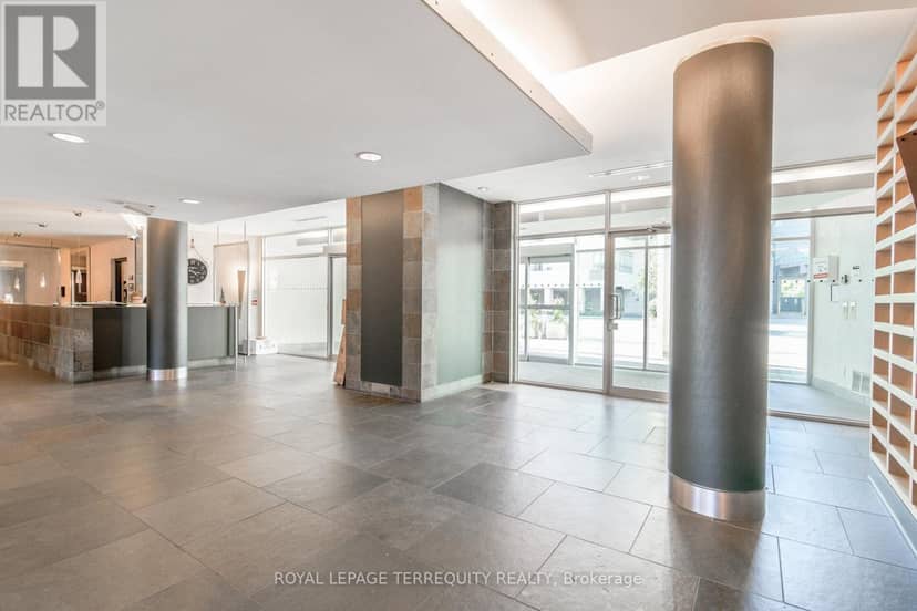 911 - 5 Marine Parade Drive — photo 5 of 38